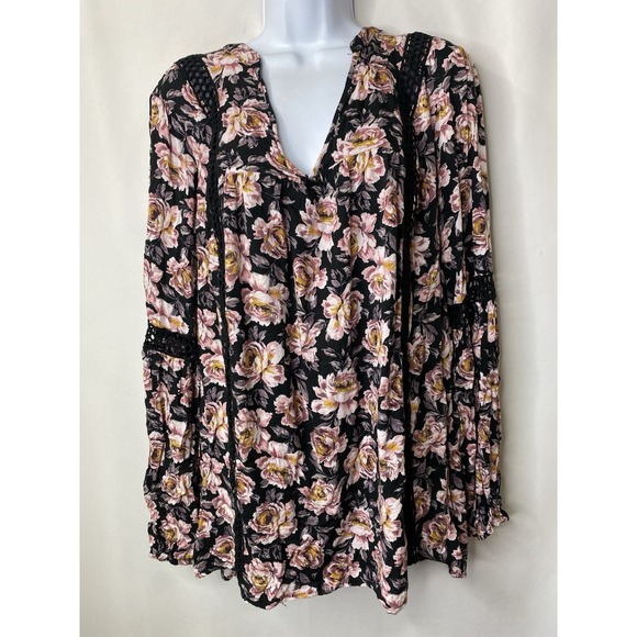 torrid Tops - Torrid Womens Dark Floral Shirt Size 2 Dark Romantic Peasant Flowy Coquette Glam